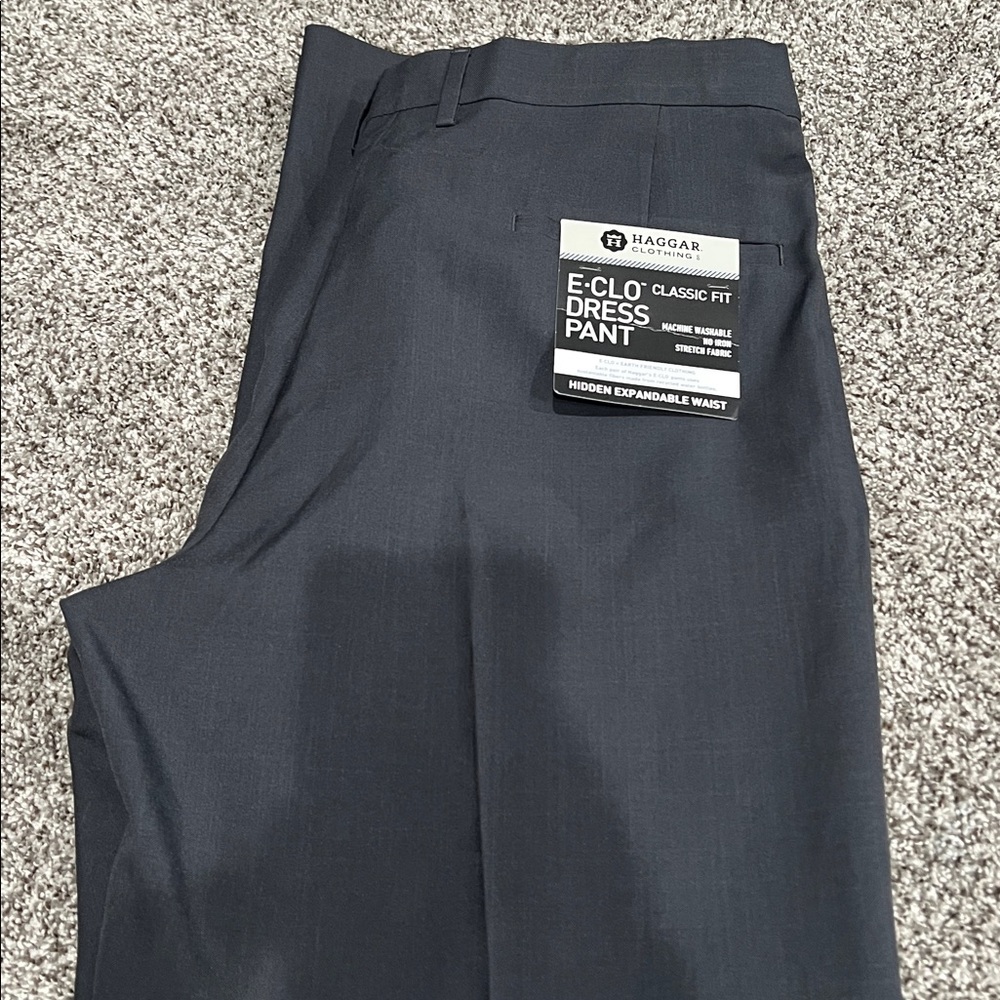 Haggar Men's E-CLO Classic Fit Dress Pants in 035 Medium Gray 36W x 32L